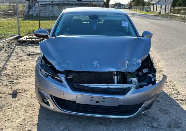 PEUGEOT 308 1.2 PureTech Allure S&S