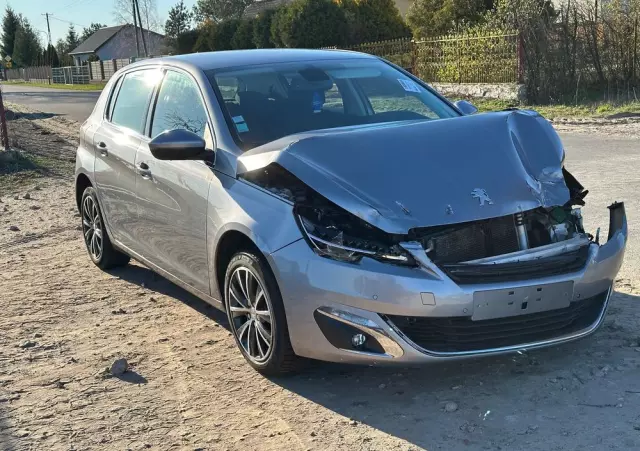 PEUGEOT 308 1.2 PureTech Allure S&S