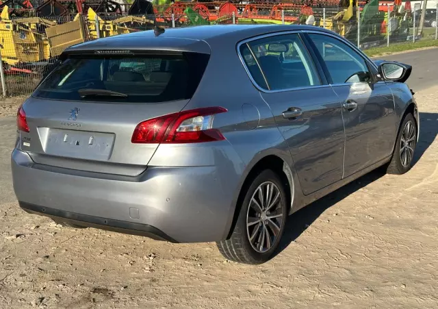 PEUGEOT 308 1.2 PureTech Allure S&S