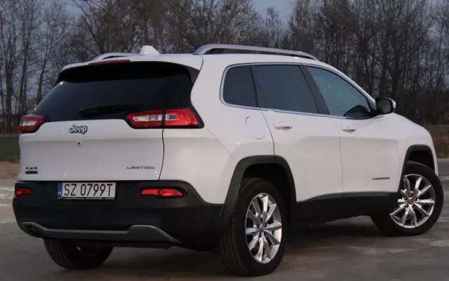 JEEP Cherokee 