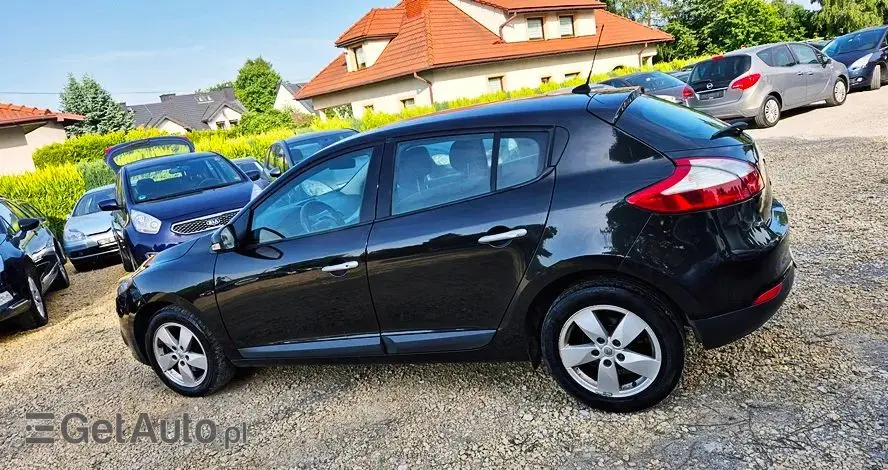 RENAULT Megane 1.6 16V 110 TomTom Edition