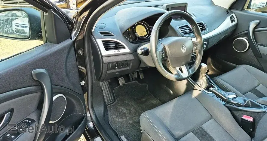 RENAULT Megane 1.6 16V 110 TomTom Edition