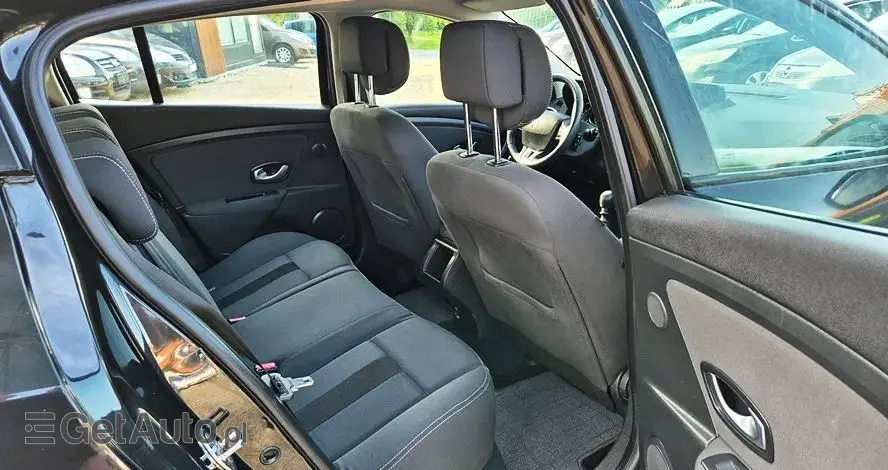 RENAULT Megane 1.6 16V 110 TomTom Edition