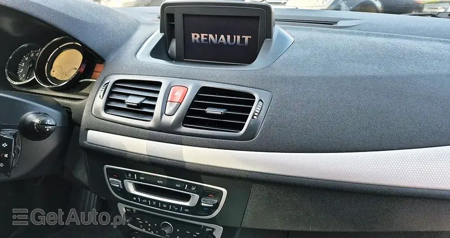 RENAULT Megane 1.6 16V 110 TomTom Edition