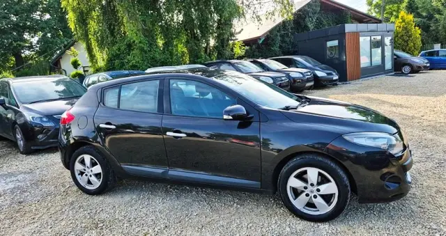 RENAULT Megane 1.6 16V 110 TomTom Edition