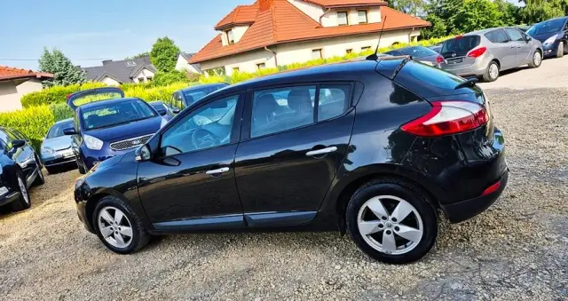 RENAULT Megane 1.6 16V 110 TomTom Edition