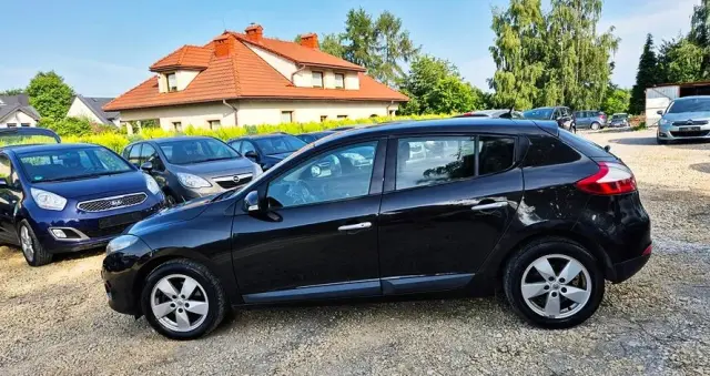 RENAULT Megane 1.6 16V 110 TomTom Edition