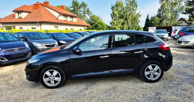 RENAULT Megane 1.6 16V 110 TomTom Edition