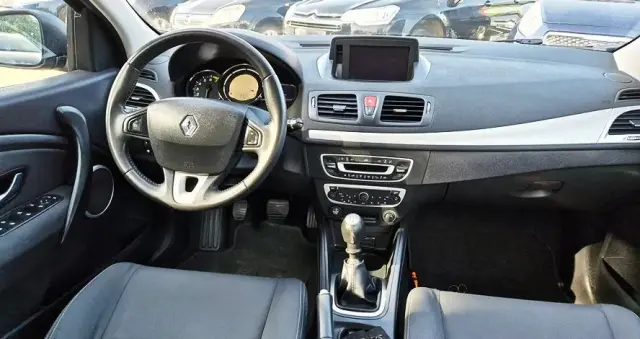 RENAULT Megane 1.6 16V 110 TomTom Edition