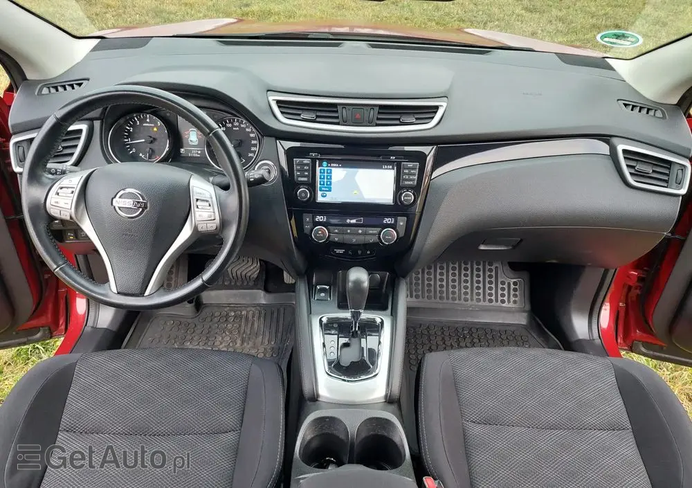 NISSAN Qashqai 1.2 DIG-T Xtronic 360
