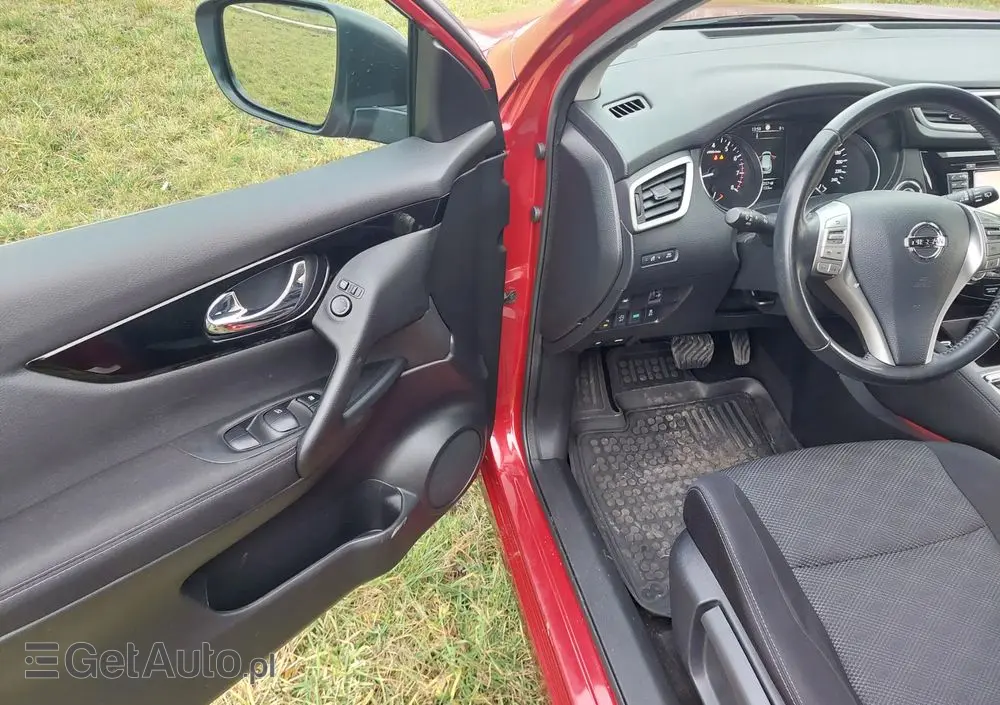 NISSAN Qashqai 1.2 DIG-T Xtronic 360