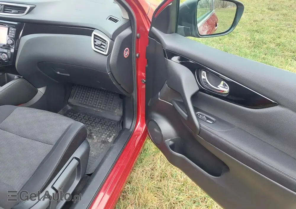 NISSAN Qashqai 1.2 DIG-T Xtronic 360