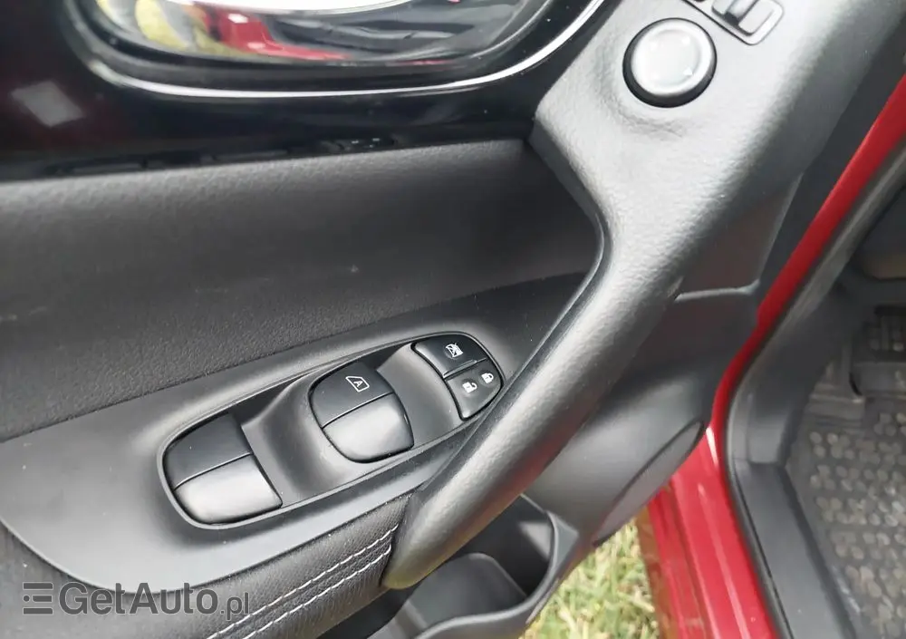 NISSAN Qashqai 1.2 DIG-T Xtronic 360