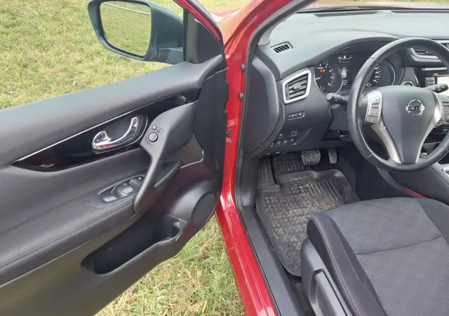 NISSAN Qashqai 1.2 DIG-T Xtronic 360