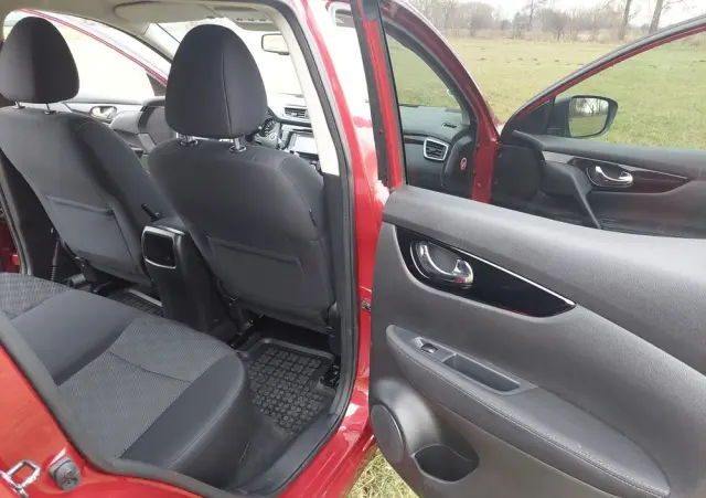 NISSAN Qashqai 1.2 DIG-T Xtronic 360