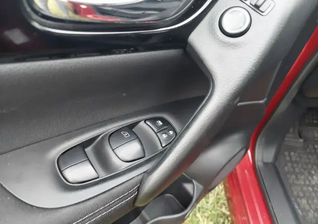 NISSAN Qashqai 1.2 DIG-T Xtronic 360