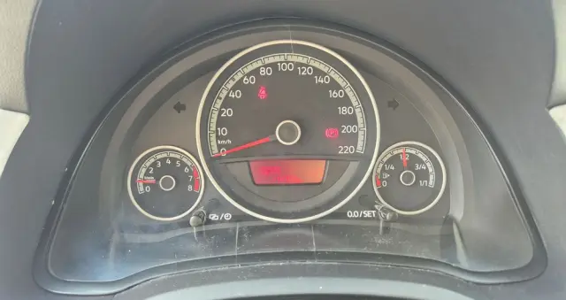 VOLKSWAGEN Up! 1.0 move