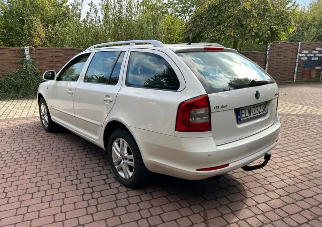 SKODA Octavia Combi 2.0 TDI DPF 4x4 AllDrive