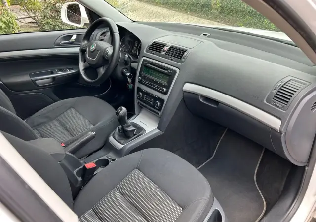 SKODA Octavia Combi 2.0 TDI DPF 4x4 AllDrive