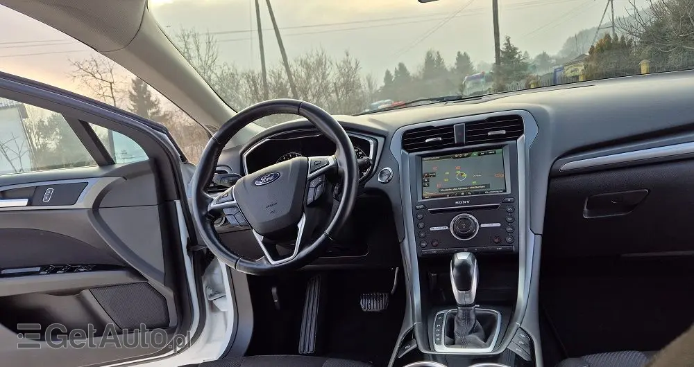 FORD Mondeo 2.0 TDCi Titanium PowerShift