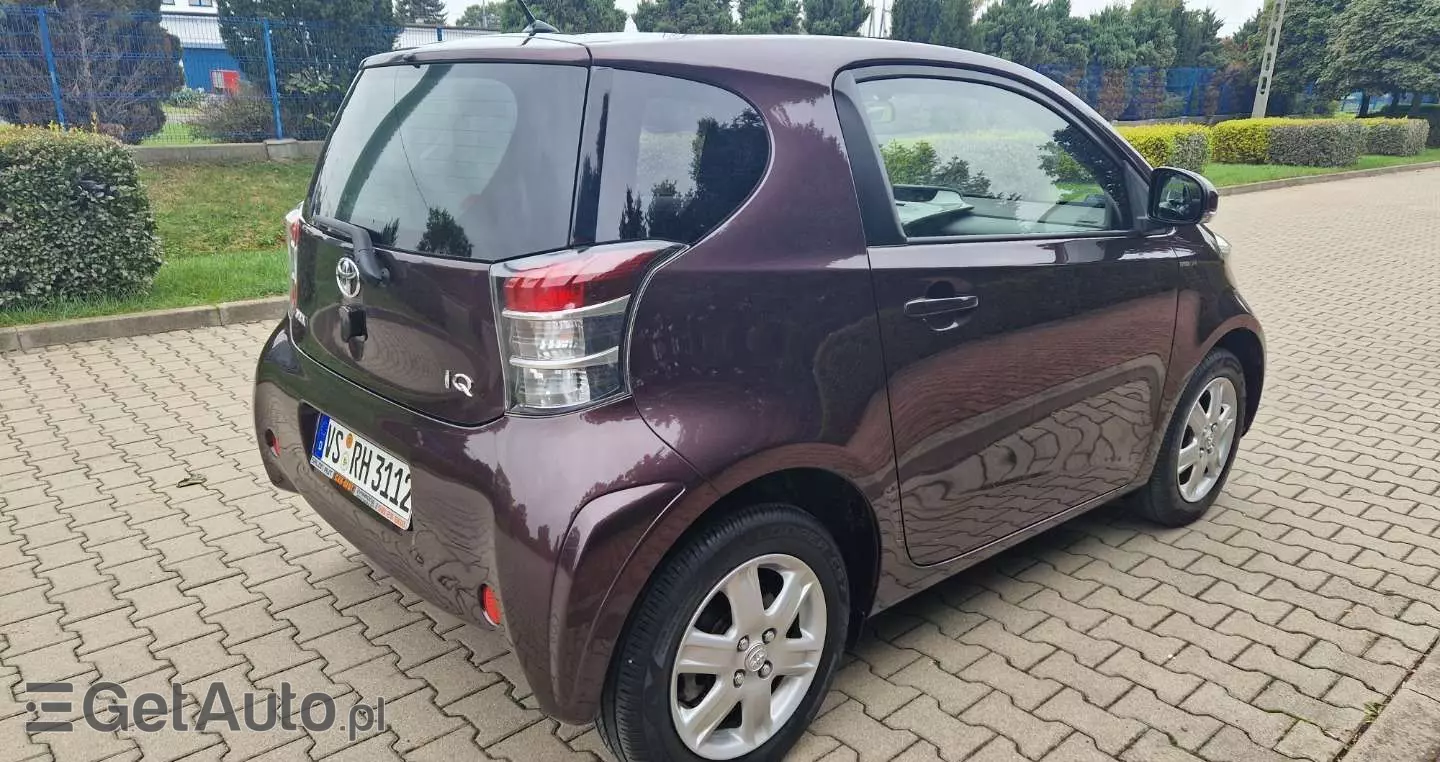 TOYOTA IQ 1.0 Sol