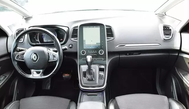 RENAULT Grand Scenic 