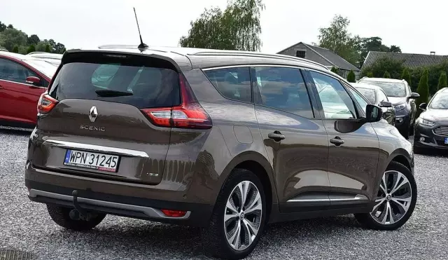 RENAULT Grand Scenic 