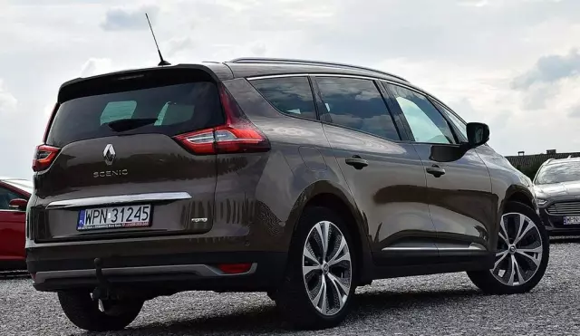 RENAULT Grand Scenic 