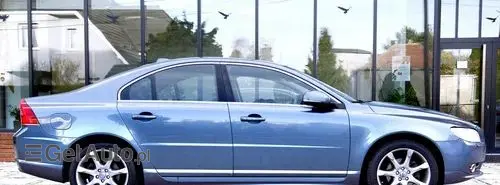 VOLVO S80 