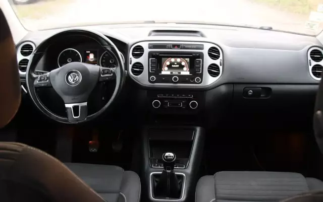 VOLKSWAGEN Tiguan 2.0 TDI DPF BlueMotion Technology Cup Sport & Style