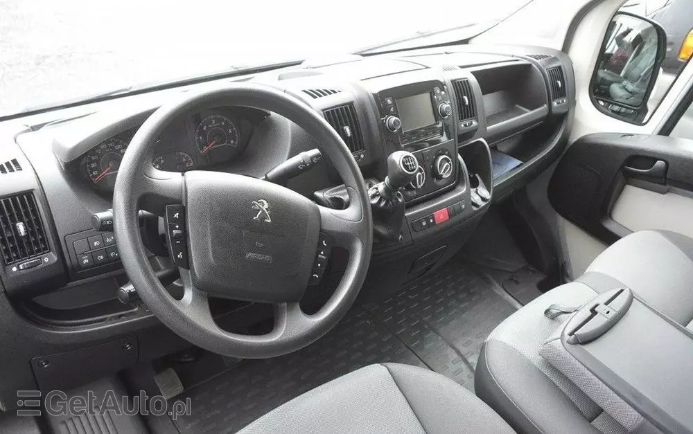 PEUGEOT Boxer 
