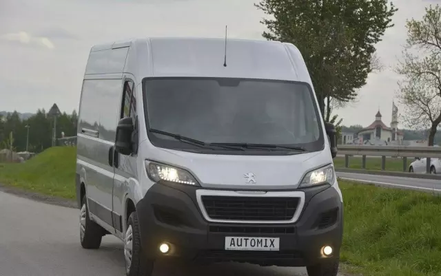 PEUGEOT Boxer 