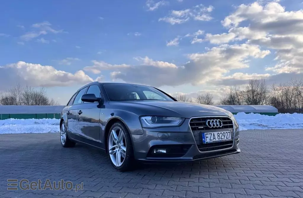 AUDI A4 