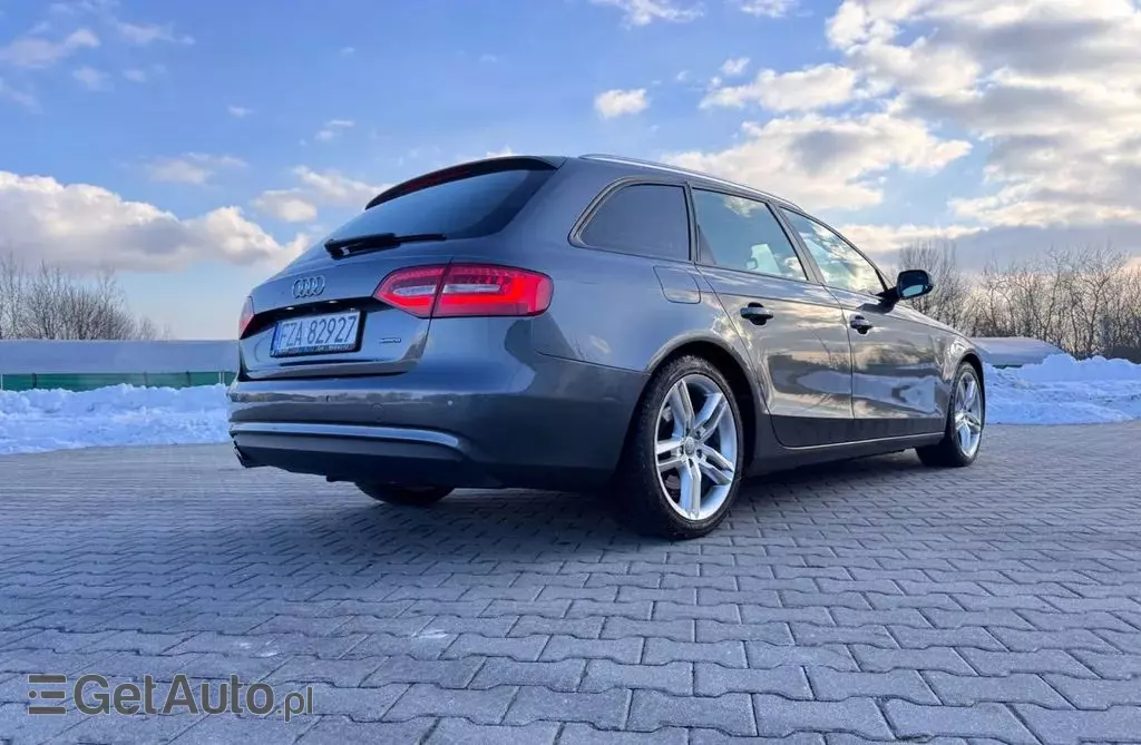AUDI A4 