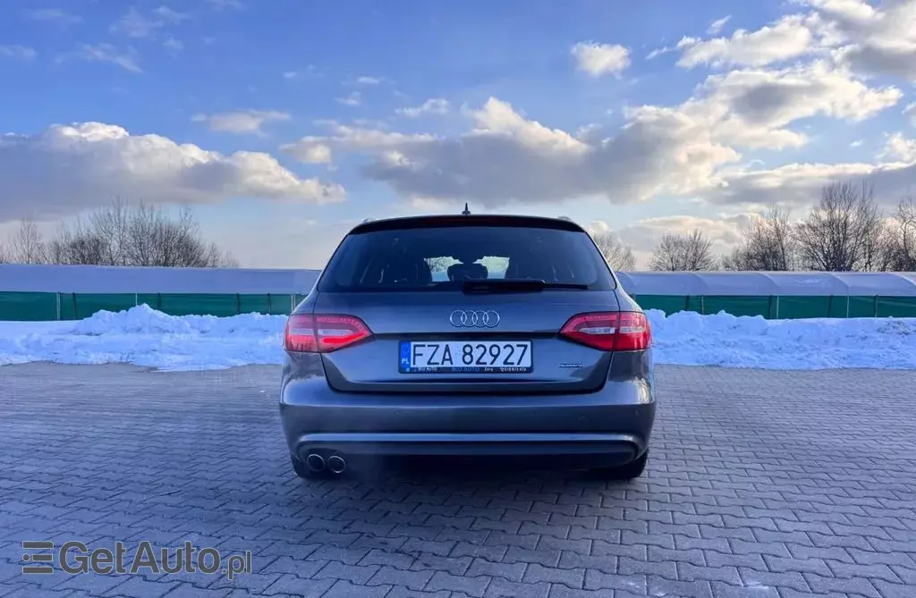 AUDI A4 