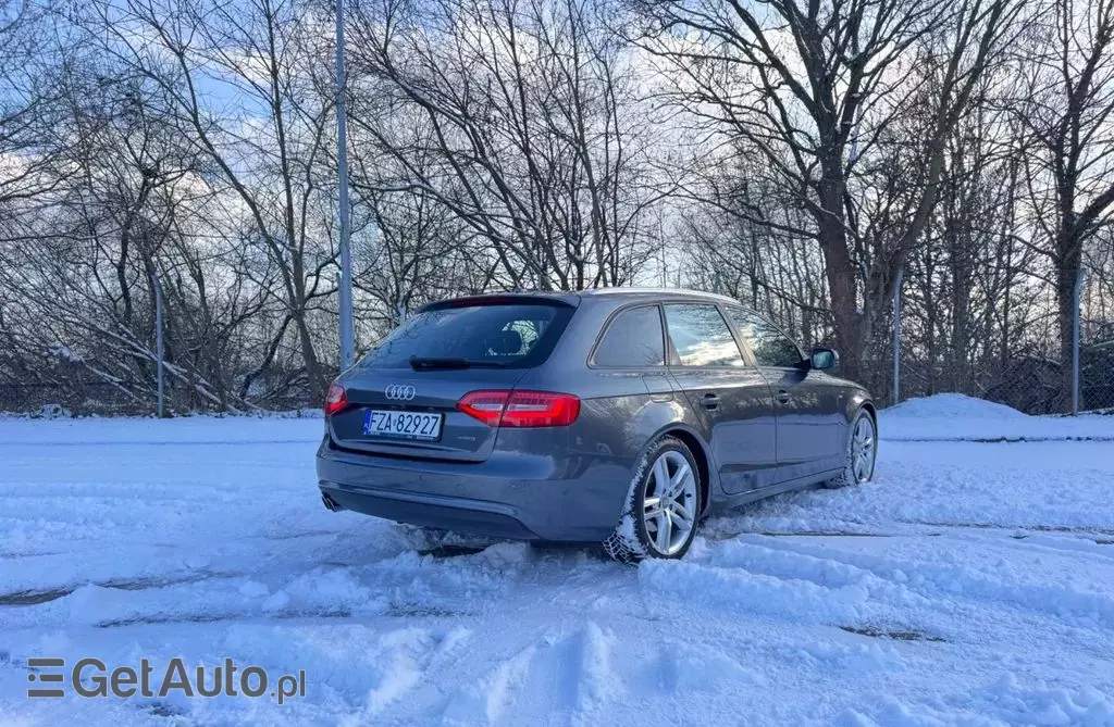 AUDI A4 