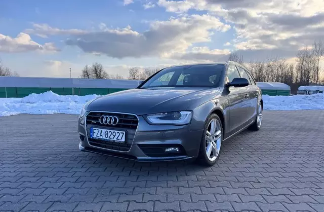 AUDI A4 