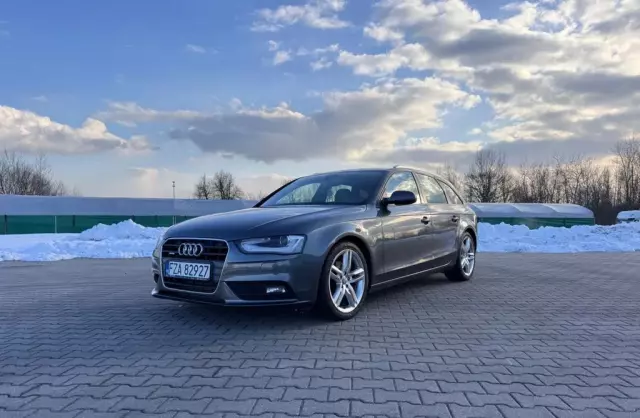 AUDI A4 