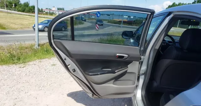 HONDA Civic Hybrid 1.3i-DSI VTEC IMA CVT Elegance