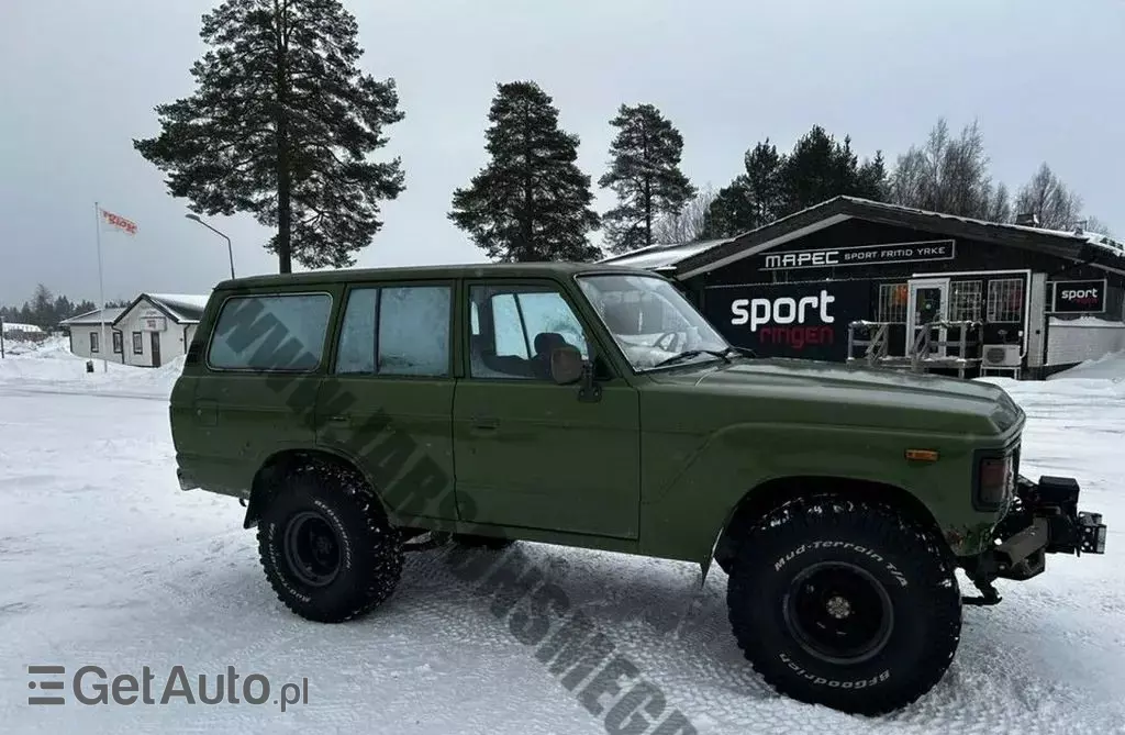 TOYOTA Land Cruiser 
