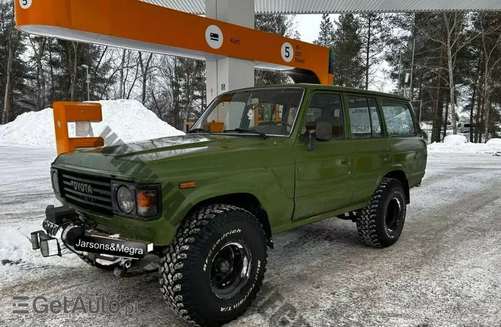 TOYOTA Land Cruiser 