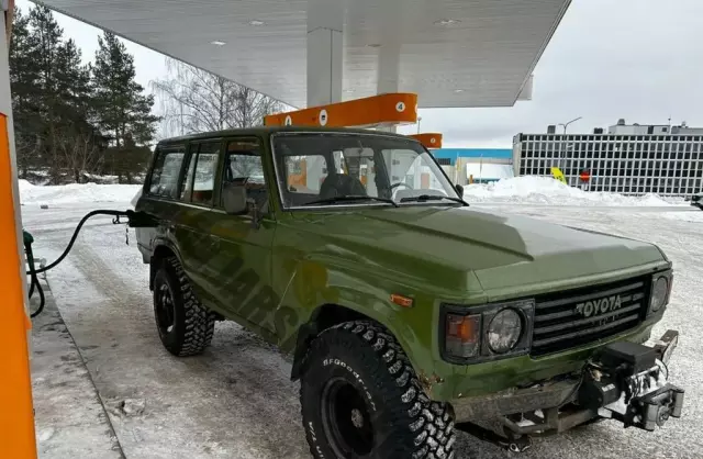 TOYOTA Land Cruiser 