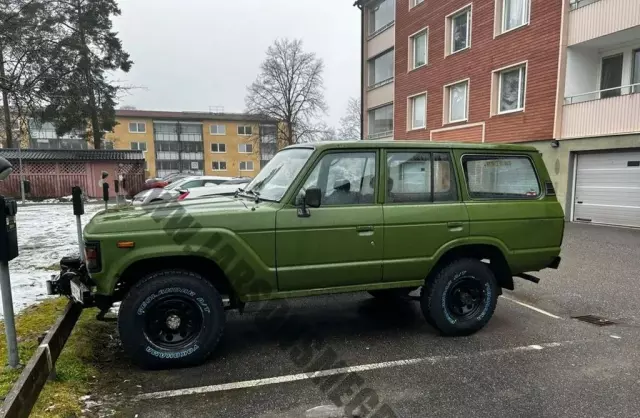 TOYOTA Land Cruiser 