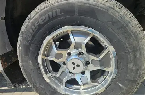 MITSUBISHI L 200 