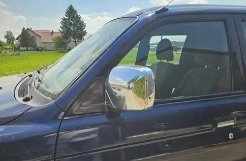 MITSUBISHI L 200 