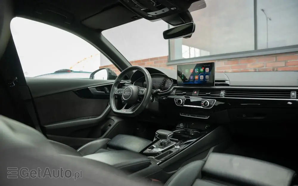 AUDI A4 Avant 35 TFSI S tronic S line