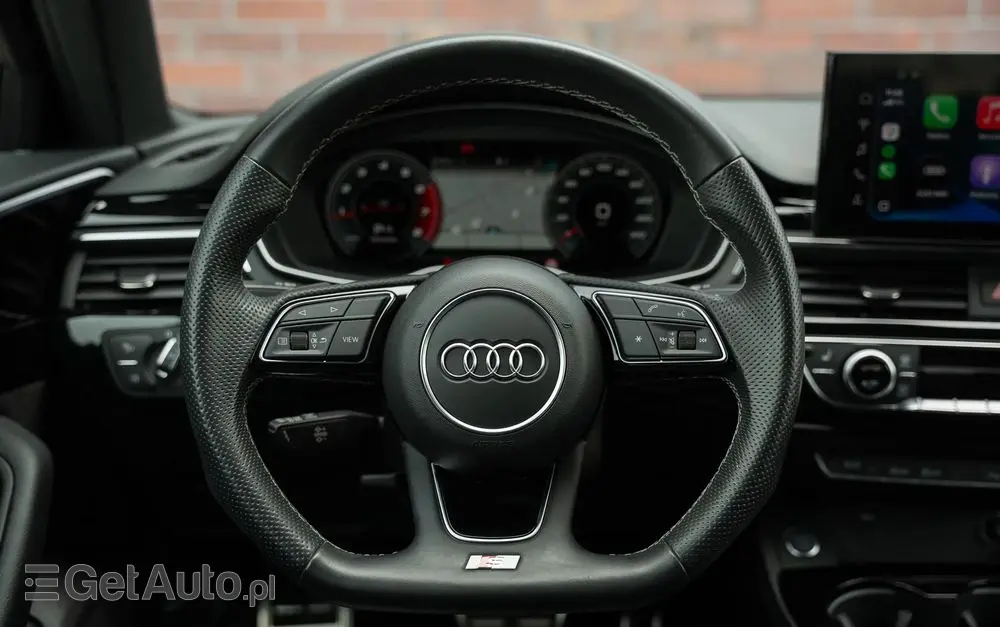 AUDI A4 Avant 35 TFSI S tronic S line