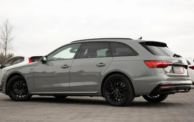 AUDI A4 Avant 35 TFSI S tronic S line