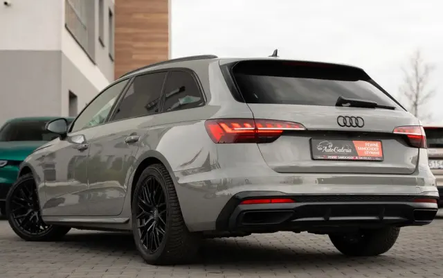 AUDI A4 Avant 35 TFSI S tronic S line