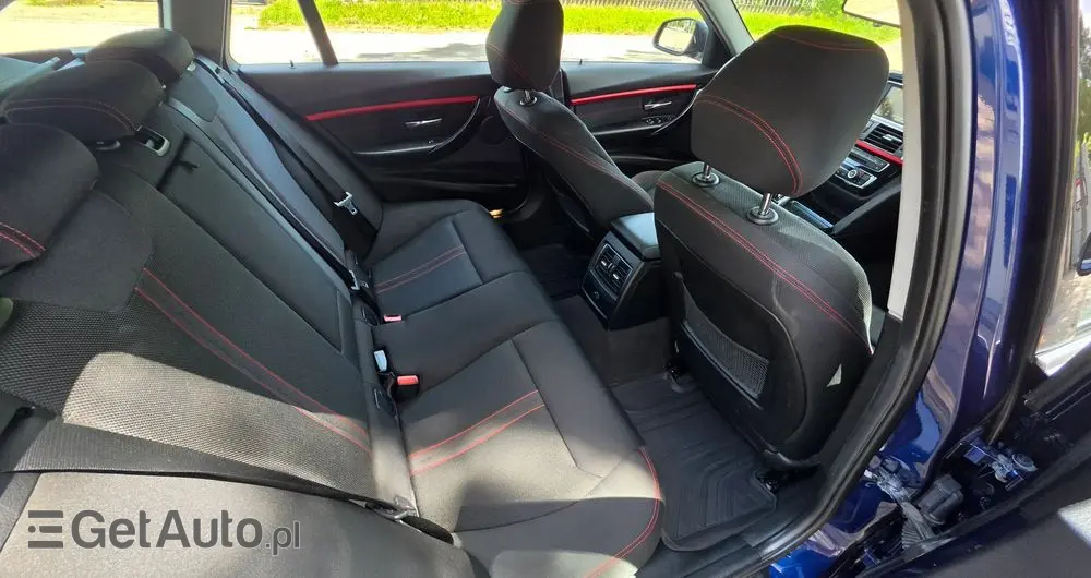 BMW Seria 3 320i xDrive Sport Line Shadow sport